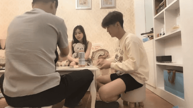 Nhậu đêm cùng người yêu bạn thân - sevtrb.sbs