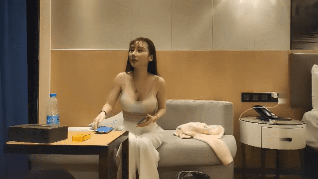 Em gái gọi xinh đẹp, dáng chuẩn - sevtrb.sbs